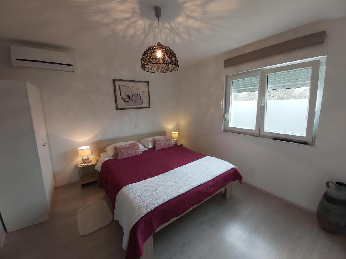 Sobe Dragic Hotel Zadar Ruang foto