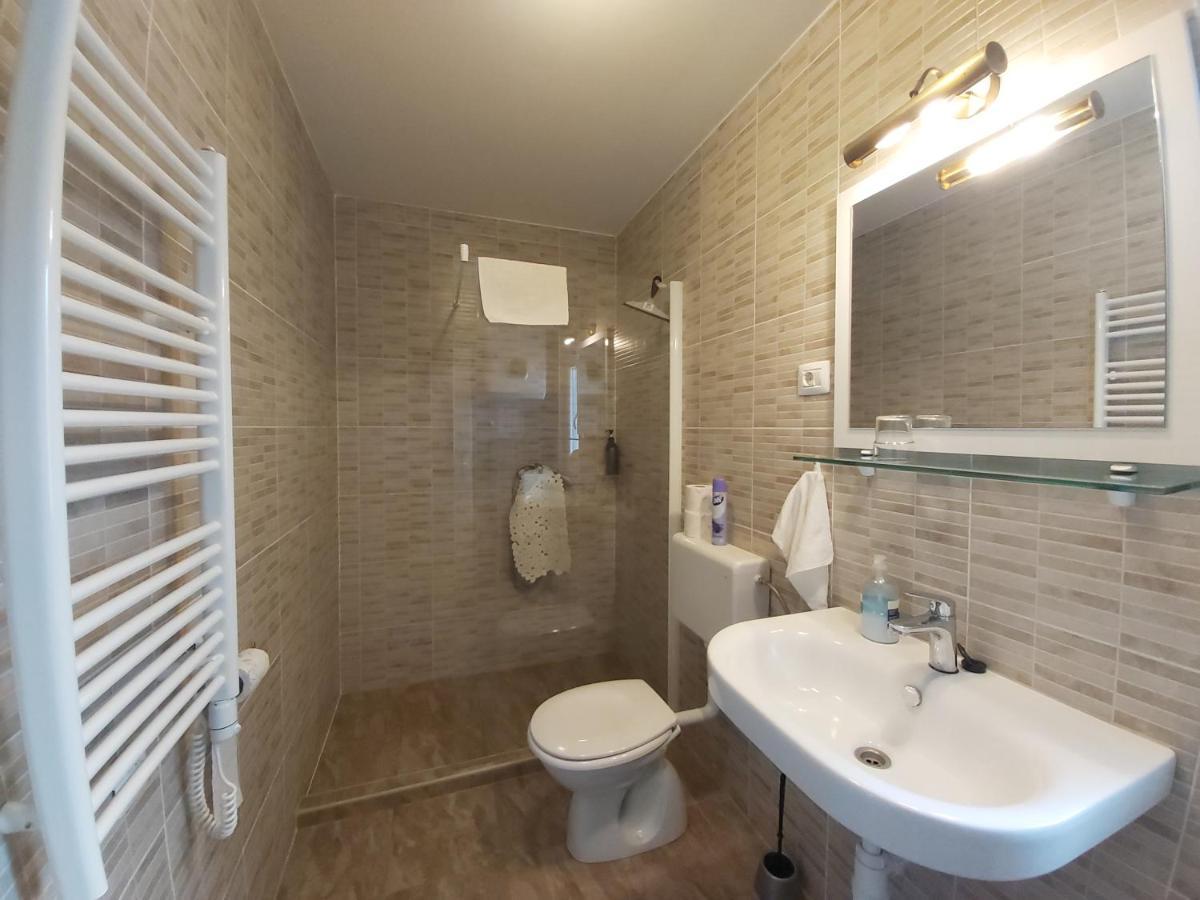 Sobe Dragic Hotel Zadar Bagian luar foto